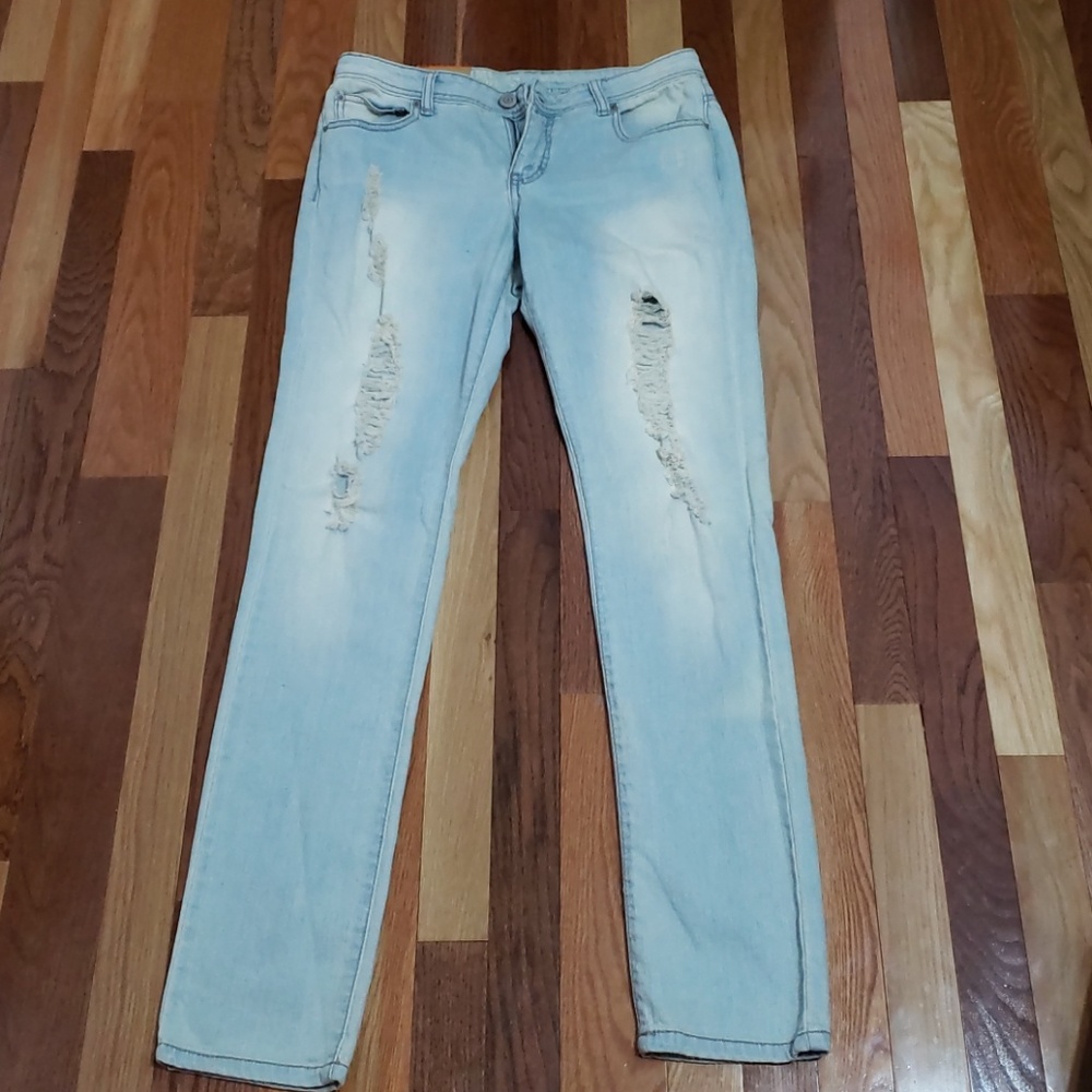 Mossimo Co destroyed womens Jean's skinny size 11